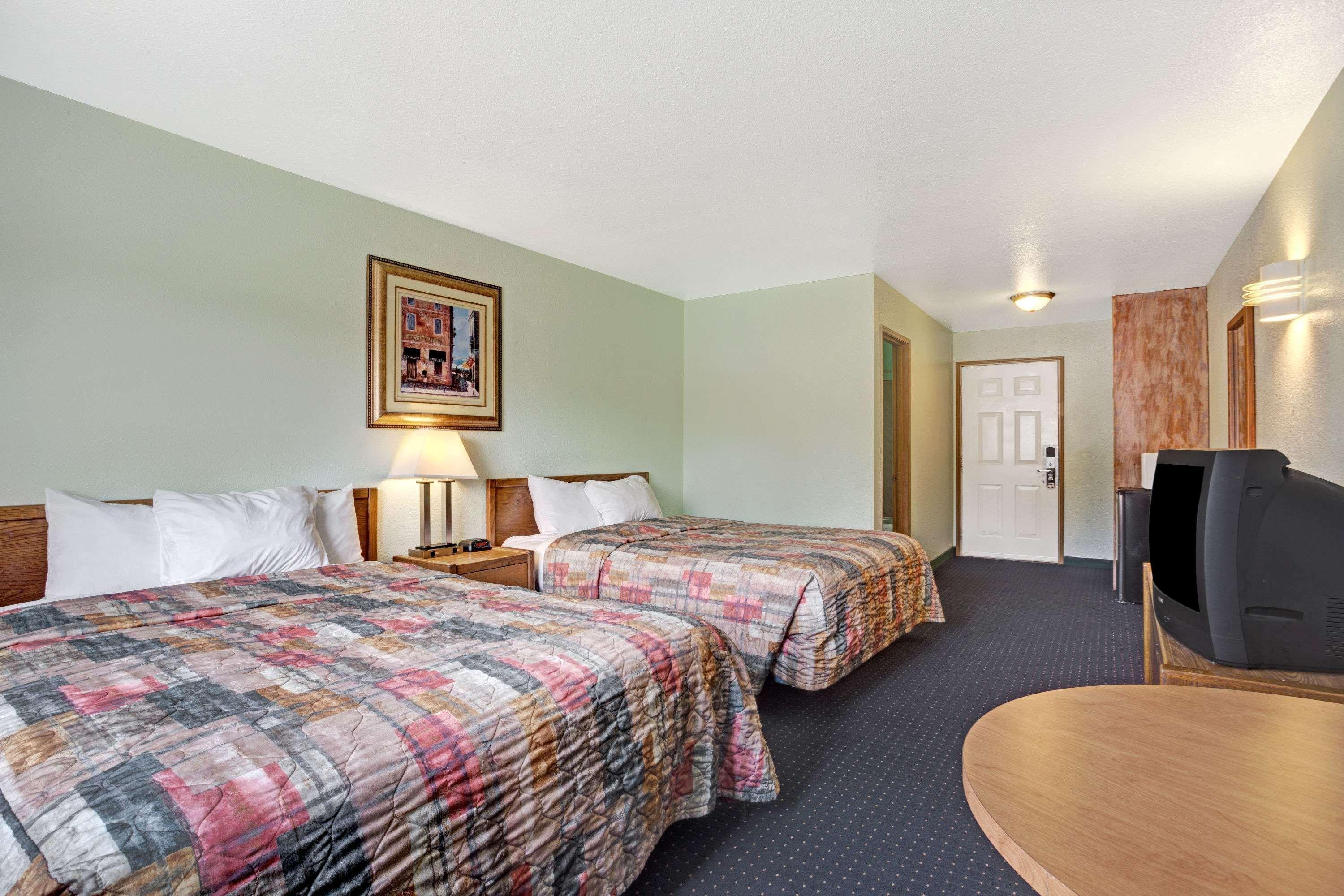 Travelodge By Wyndham Seattle North Of Downtown Exteriör bild